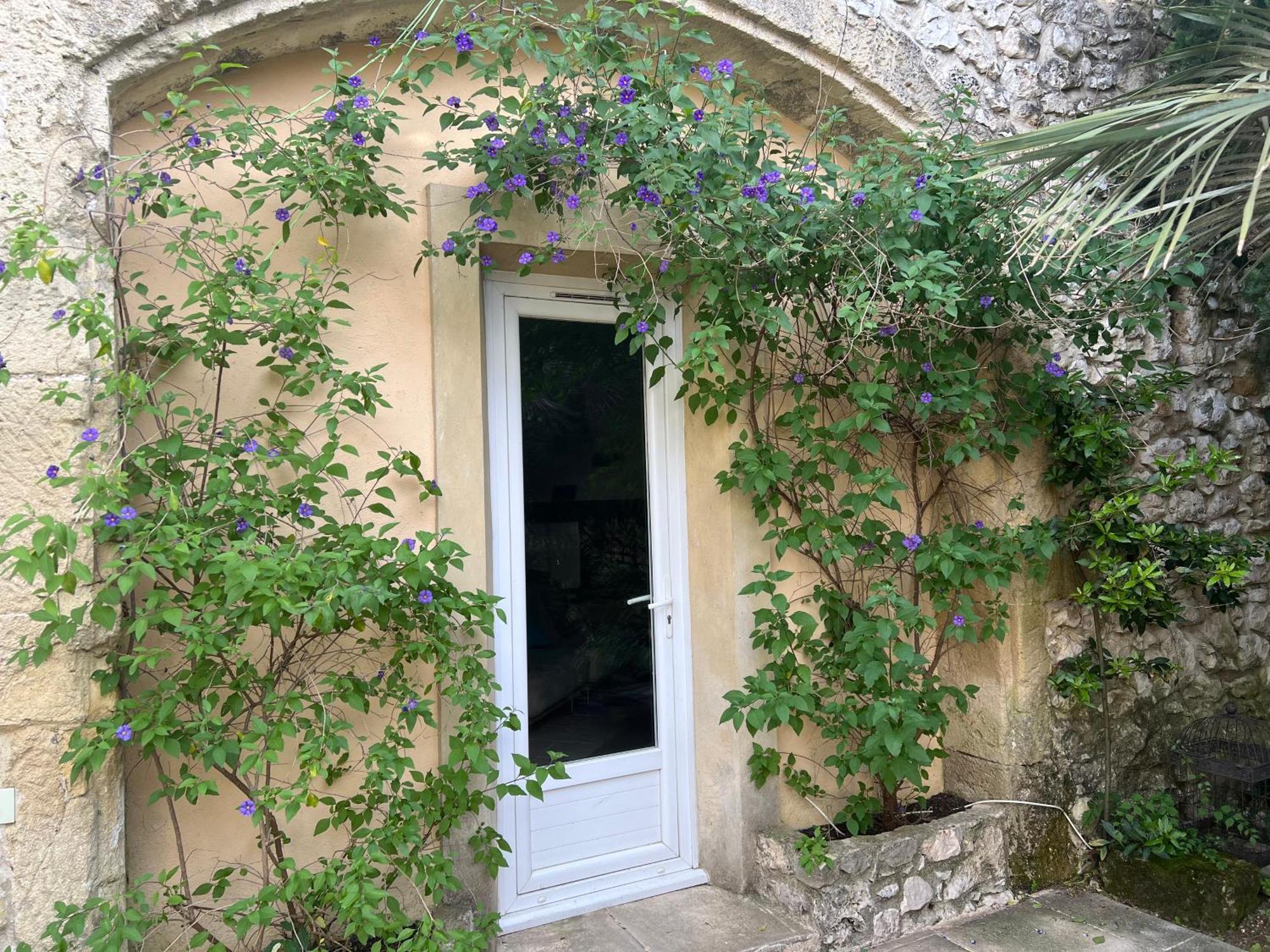La Maison Des Autres, piscine chauffée, chambres d'hôtes proches Uzès, Nîmes, Pont du Gard Saint-Genies-de-Malgoires Exterior foto
